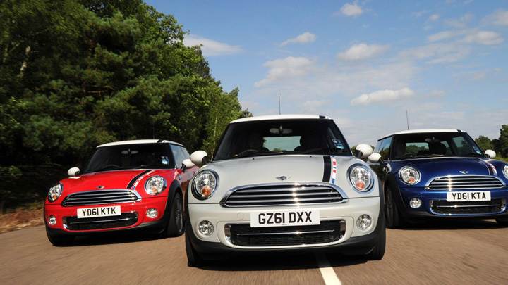 Mini London 2012 Edition In Red White N Blue Running